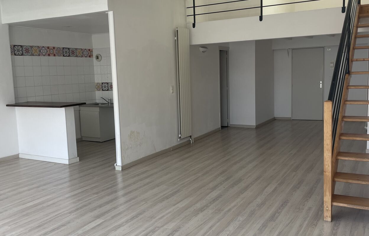 appartement 2 pièces 71 m2 à louer à Marseille 1 (13001)