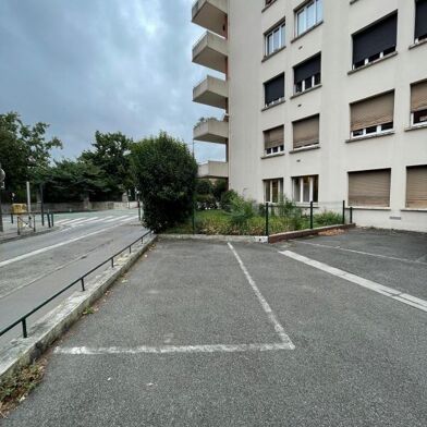 Parking 12 m²