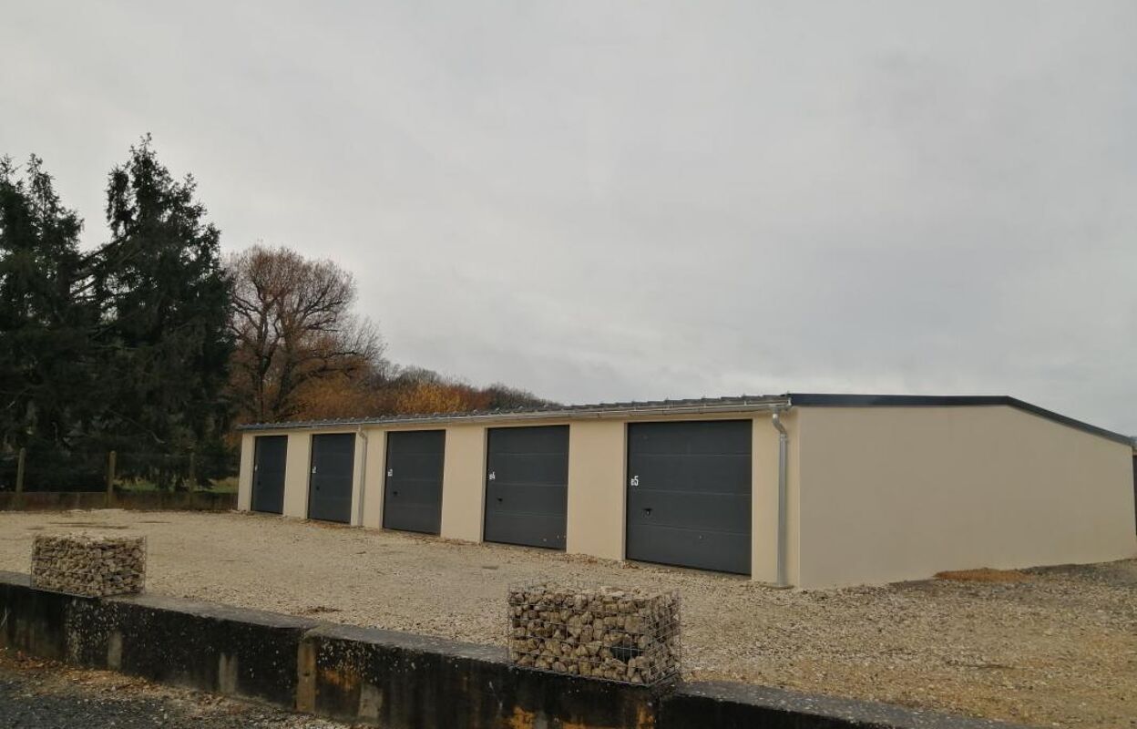 garage  pièces 38 m2 à louer à Monnaie (37380)