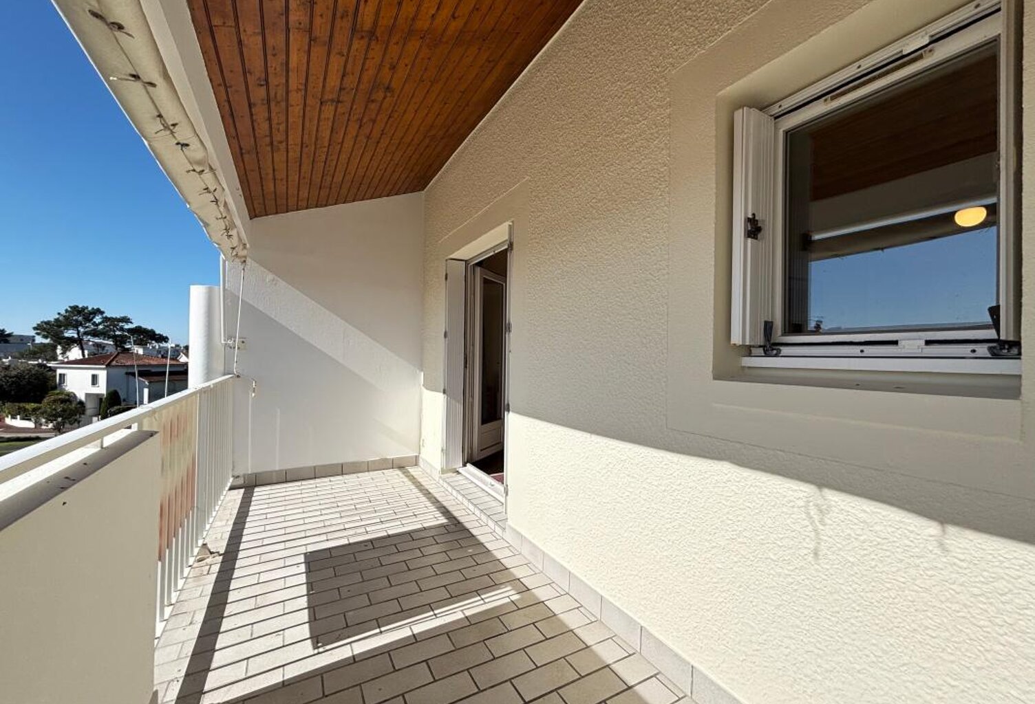 Agréable APPARTEMENT 2 PIECES + MEZZANINE à 300 m Plage de Pontaillac — photo 1