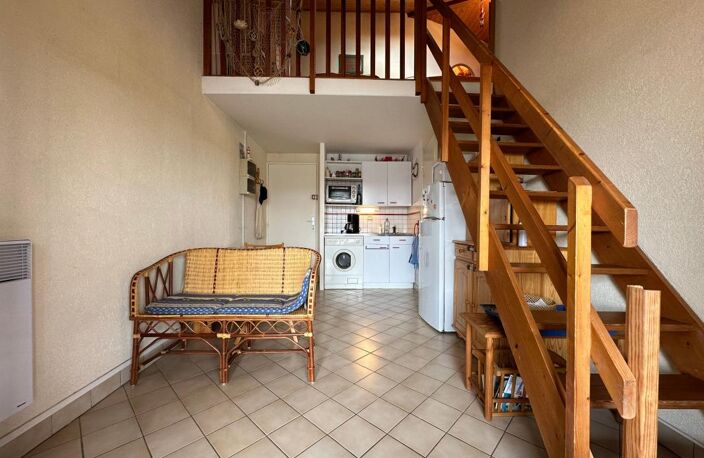 Agréable APPARTEMENT 2 PIECES + MEZZANINE à 300 m Plage de Pontaillac — photo 4