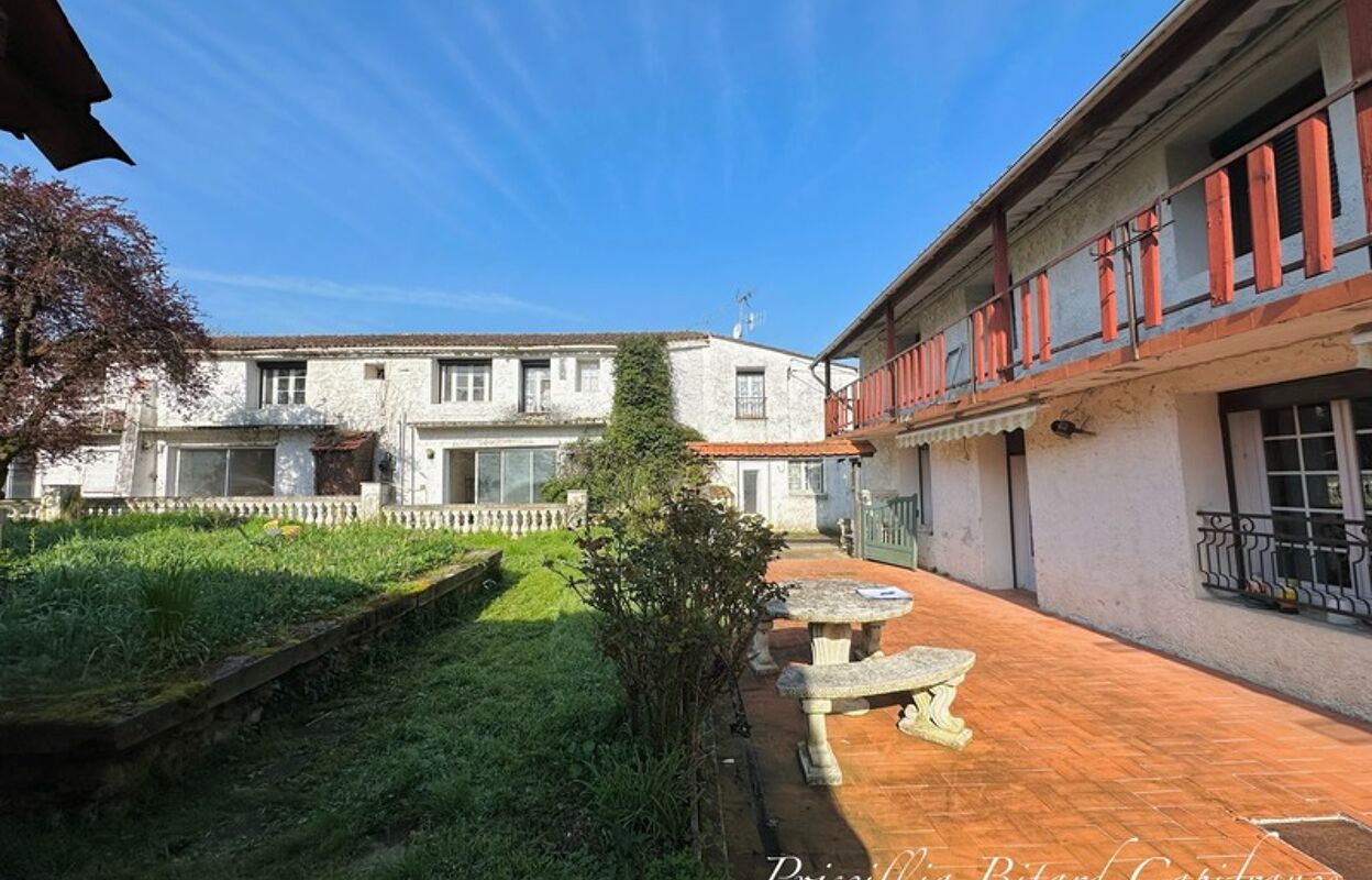 maison 8 pièces 328 m2 à vendre à Landrais (17290)