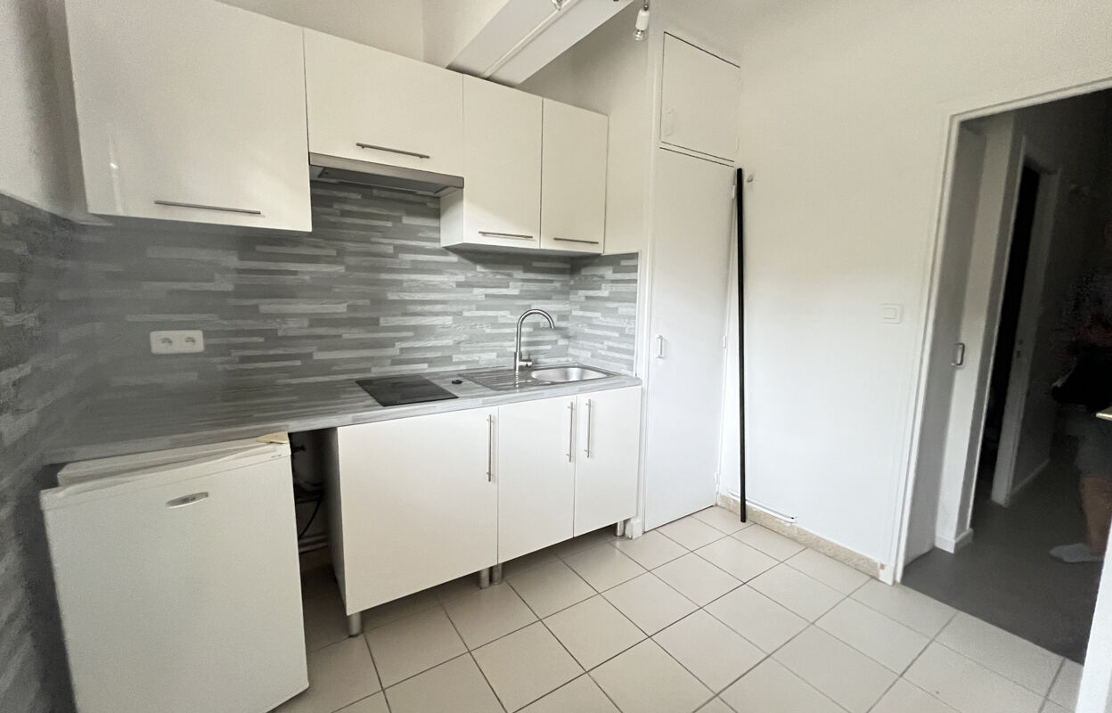 appartement 1 pièces 27 m2 à vendre à Nîmes (30900)