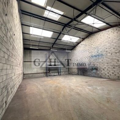 Local industriel 145 m²