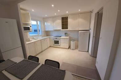 Appartement 6 pièces 229000 €