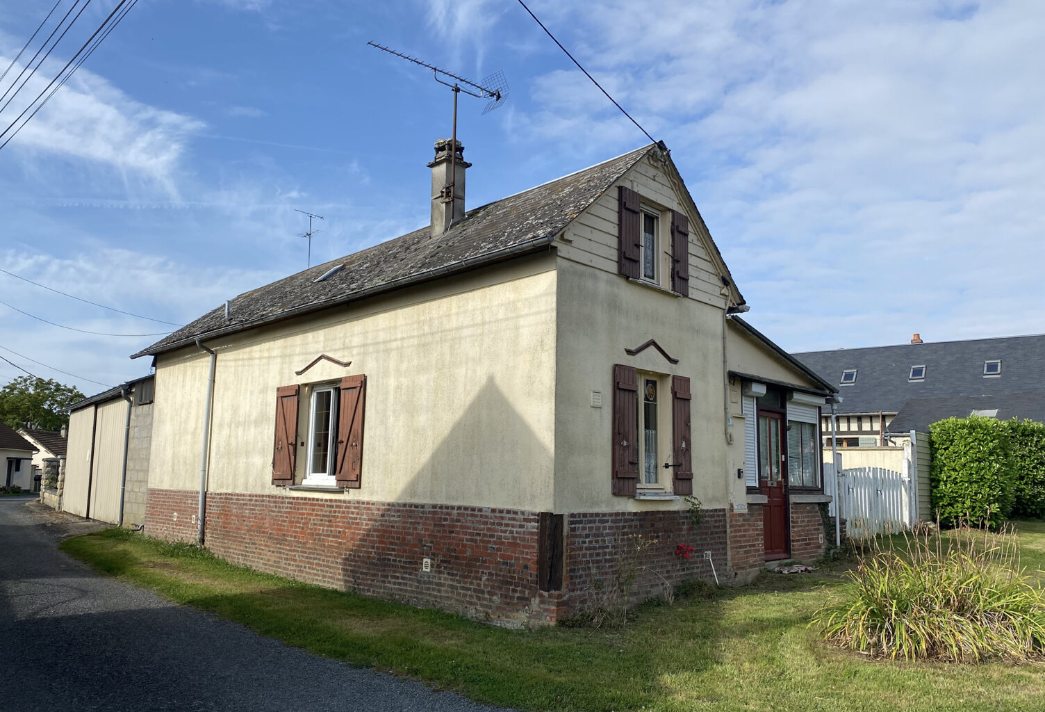 Maison située à Sarcus — photo 1