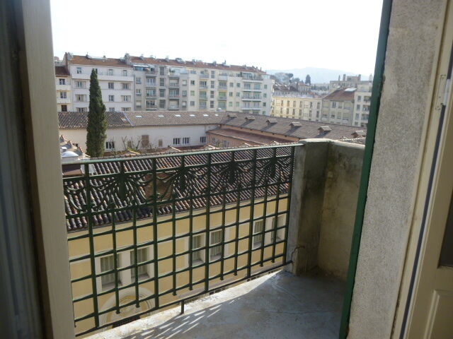 Appartement 1 pièces  à louer Marseille 4eme 13004