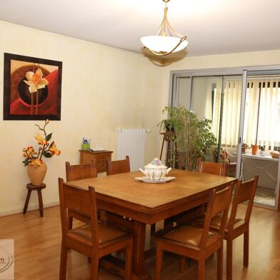 Appartement 6 pièces 90 m²