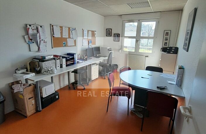 BUREAUX à LOUER — photo 5