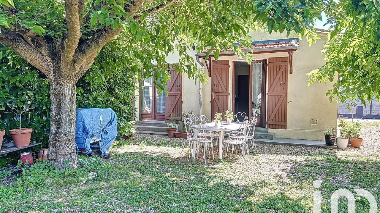 maison 4 pièces 85 m2 à vendre à Saint-Médard-de-Guizières (33230)