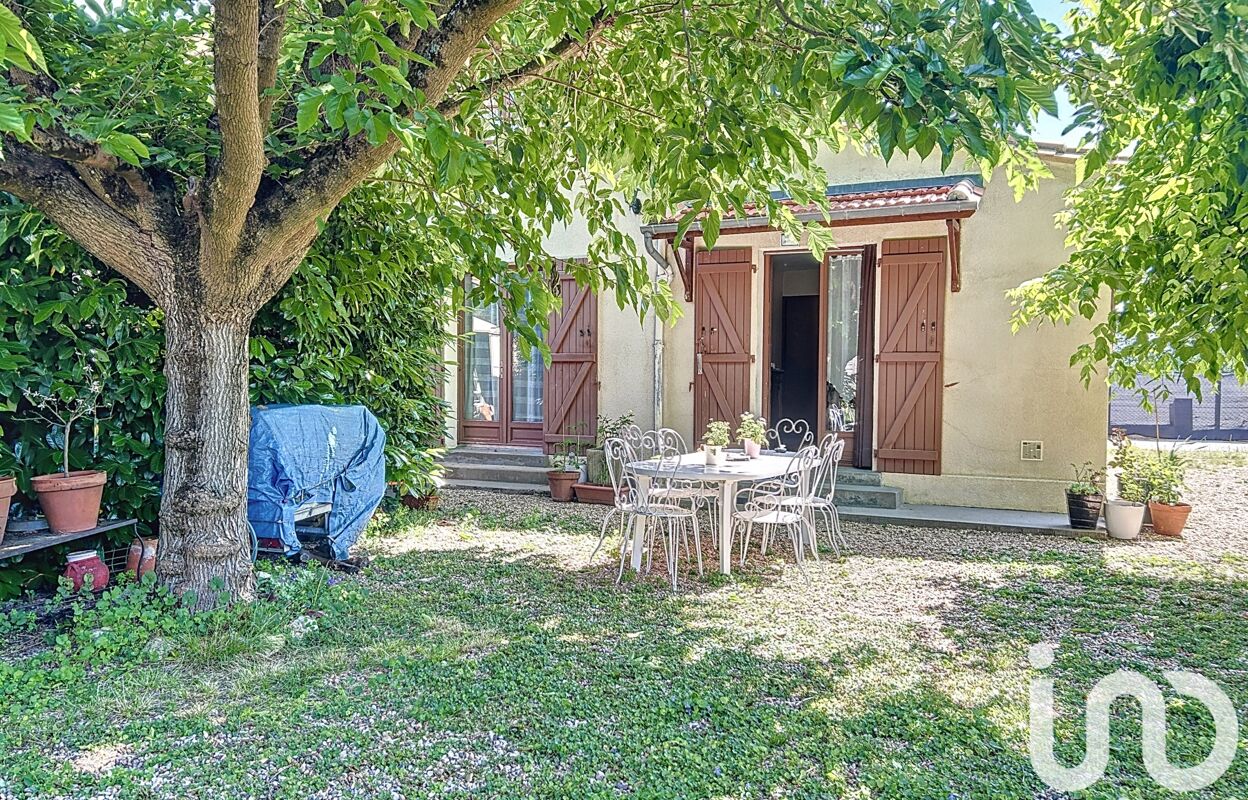 maison 4 pièces 85 m2 à vendre à Saint-Médard-de-Guizières (33230)