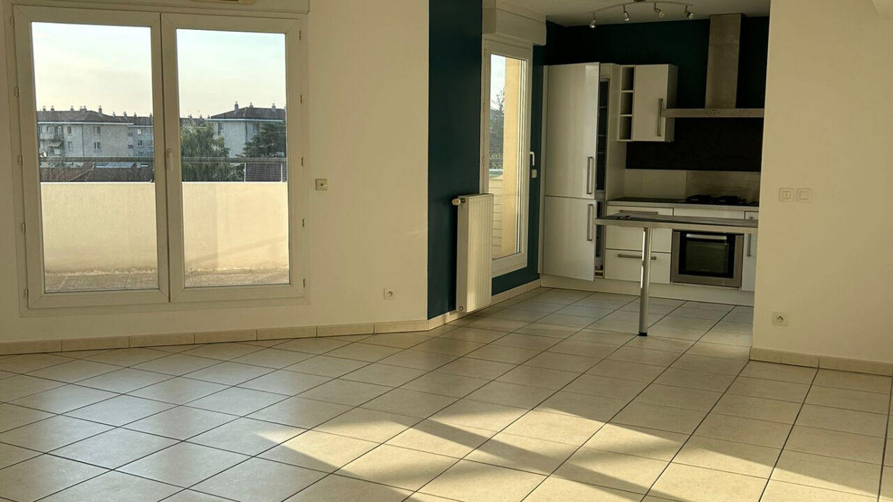 appartement 3 pièces 64 m2 à louer à Bron (69500)