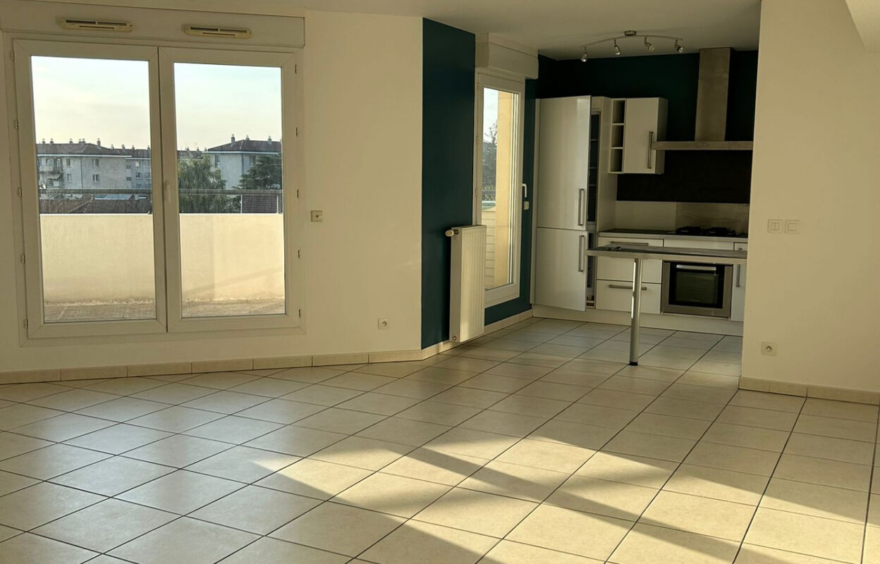 appartement 3 pièces 64 m2 à louer à Bron (69500)