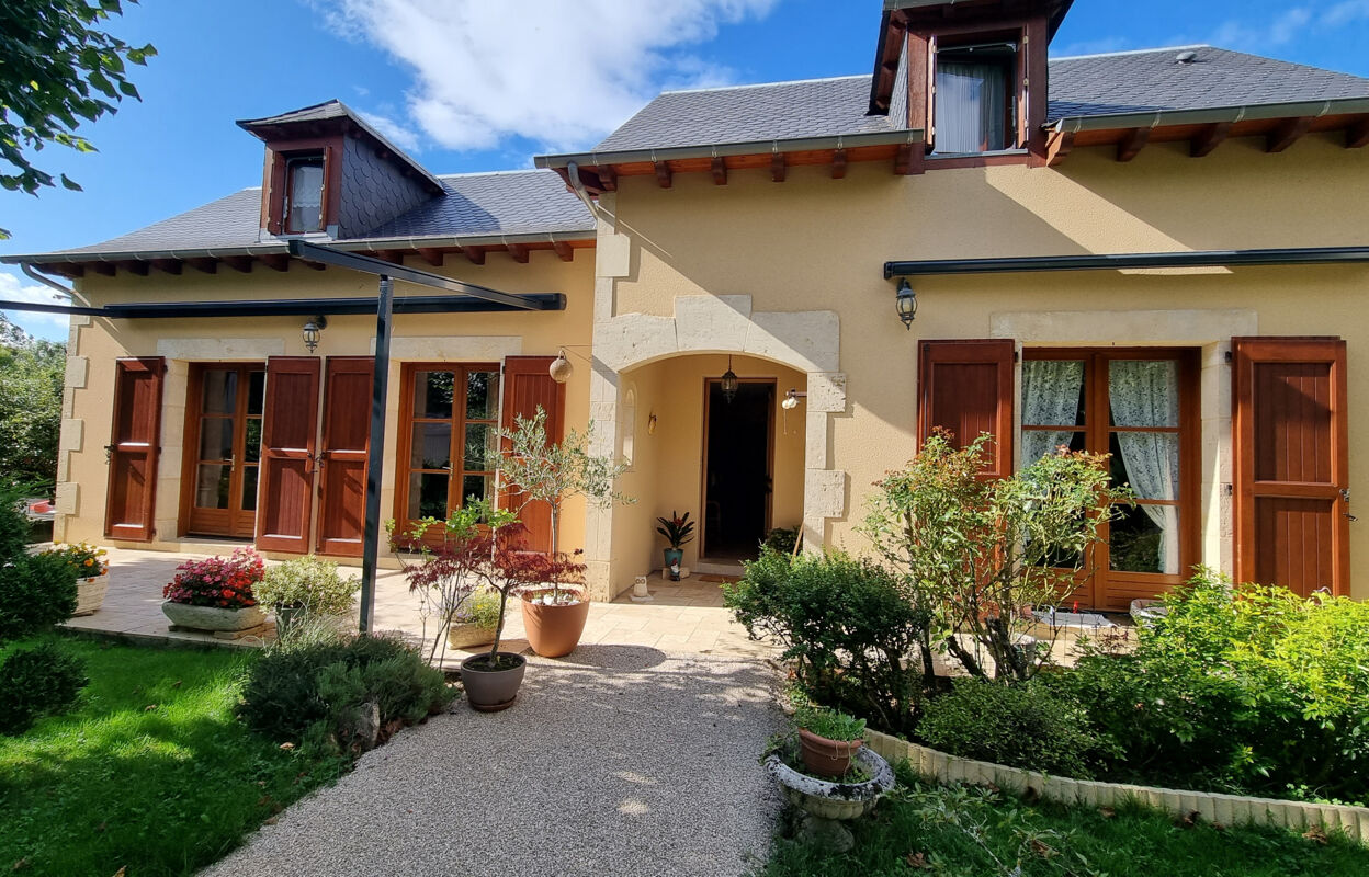 maison 8 pièces 170 m2 à vendre à Saint-Geniez-d'Olt-Et-d'Aubrac (12130)