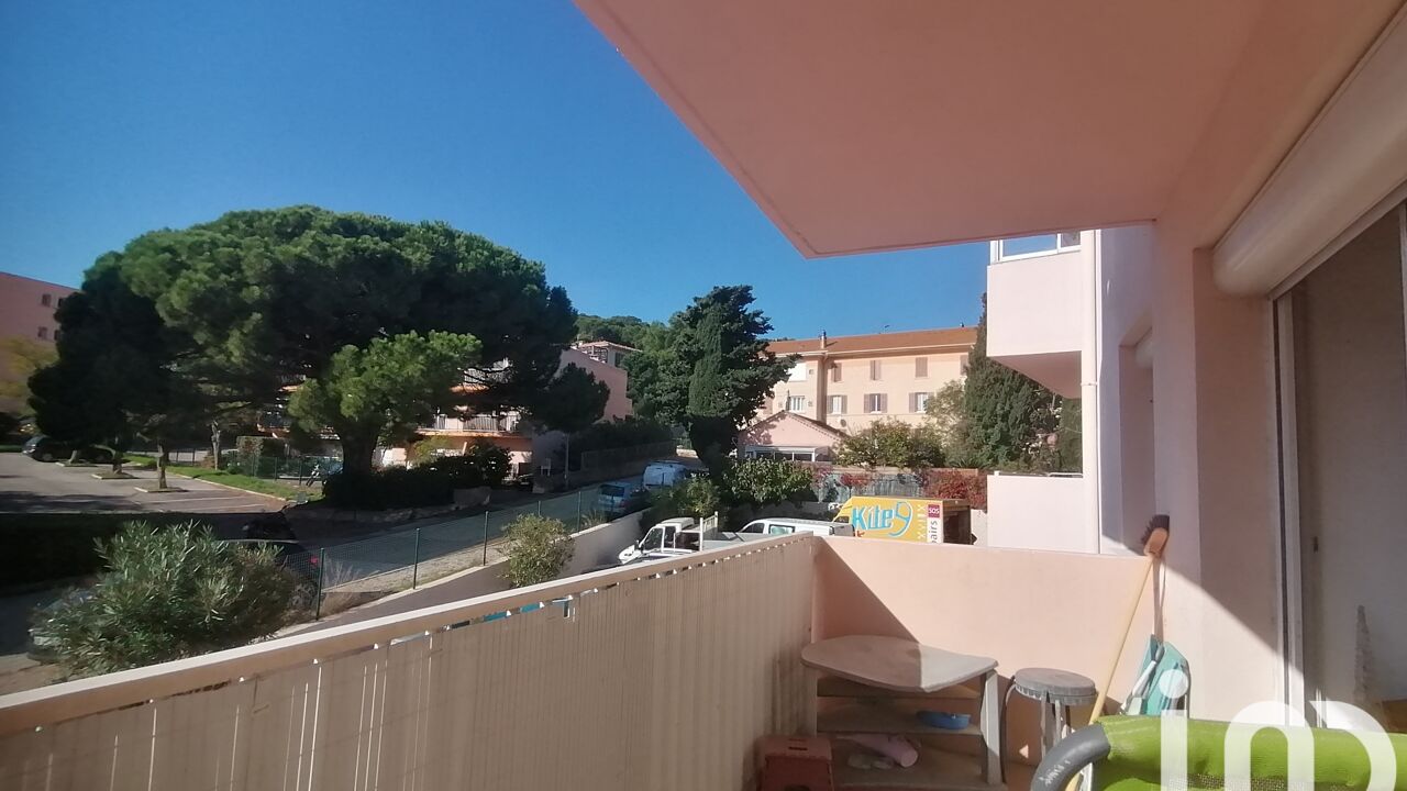 appartement 2 pièces 33 m2 à vendre à Hyères (83400)