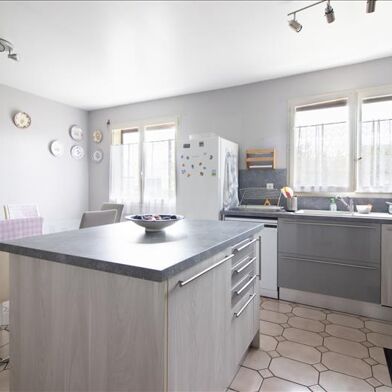 Maison 6 pièces 596790 €