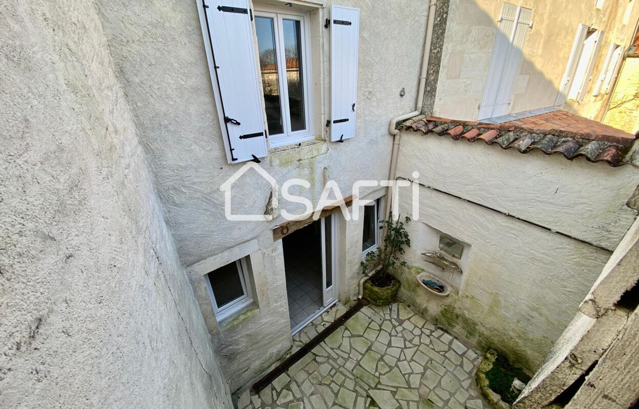 maison 5 pièces 120 m2 à vendre à Rouillac (16170)