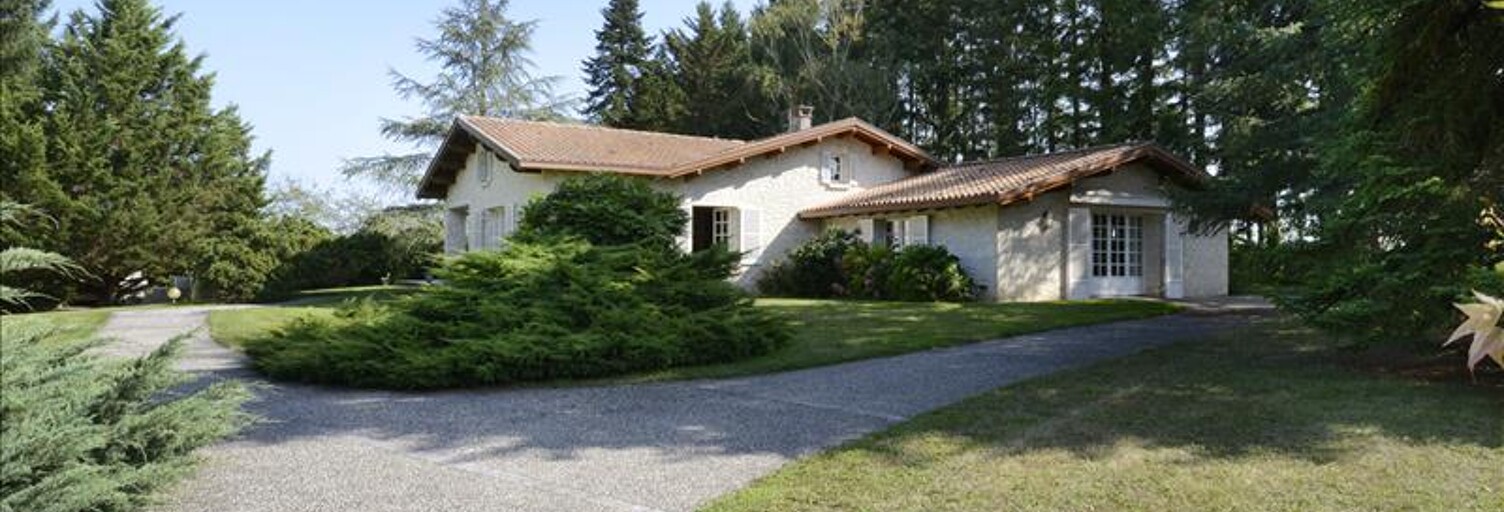 Maison 6 Pièces 261 m² à vendre à Montbron (16220)