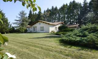 Maison 6 Pièces 261 m² à vendre à Montbron (16220)