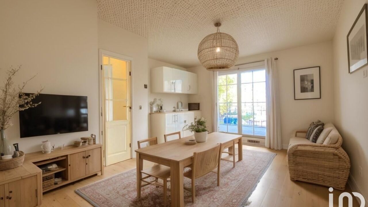 appartement 2 pièces 42 m2 à vendre à Le Plessis-Robinson (92350)