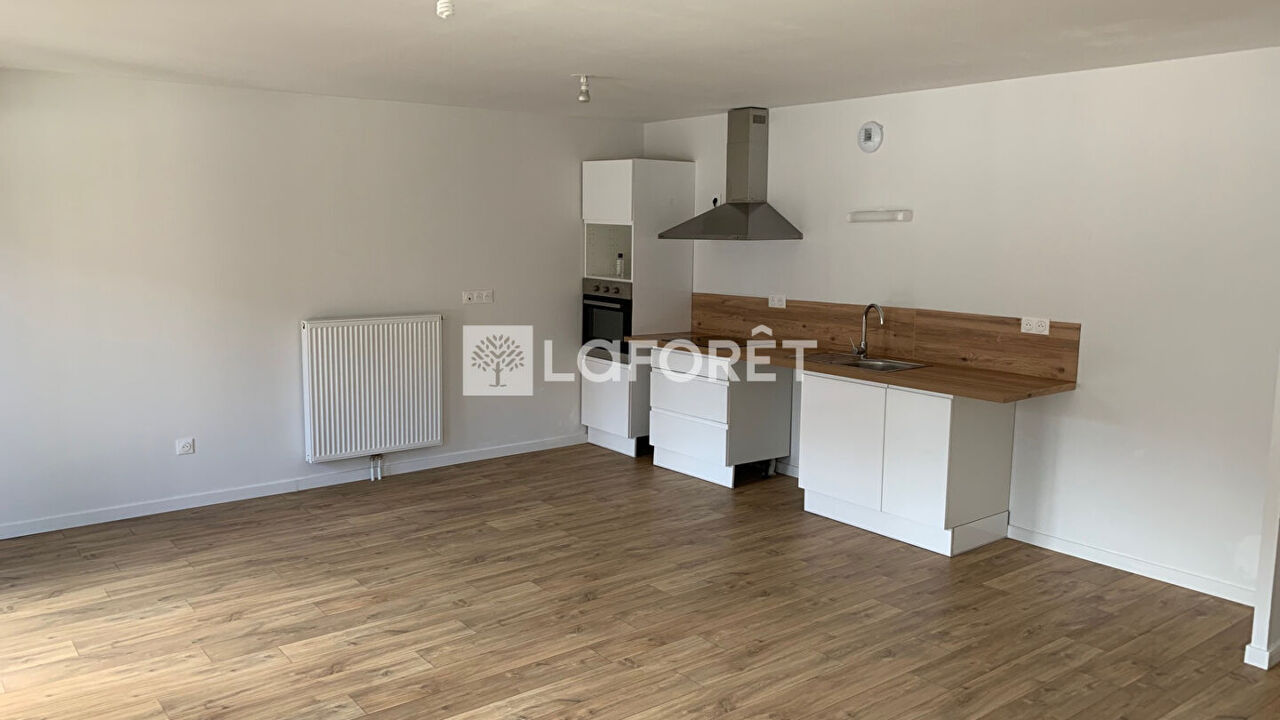 appartement 3 pièces 77 m2 à louer à Valenciennes (59300)