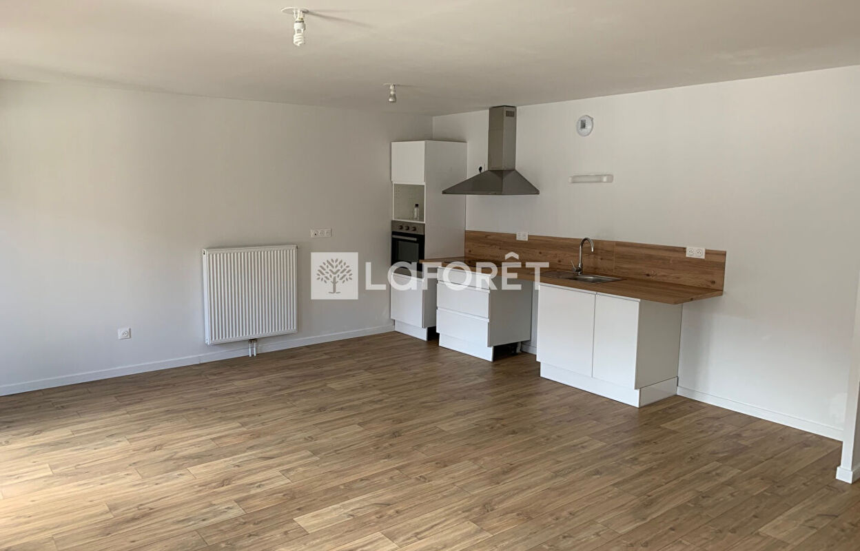 appartement 3 pièces 77 m2 à louer à Valenciennes (59300)