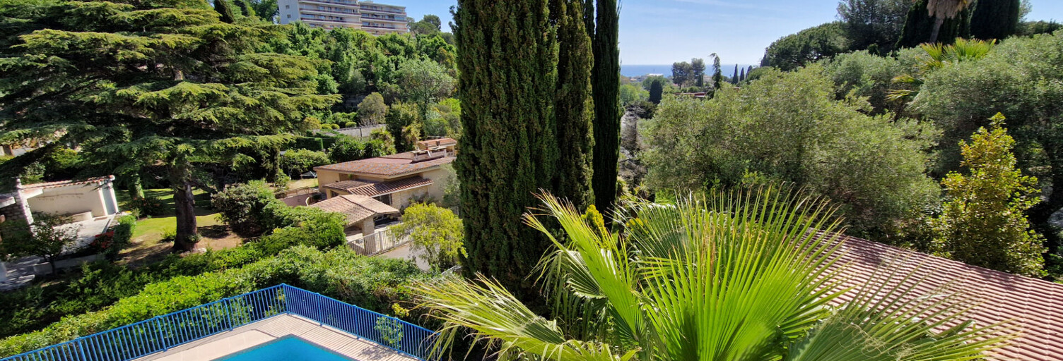 Maison 8 Pièces 402 m² à vendre à Villeneuve-Loubet (06270)