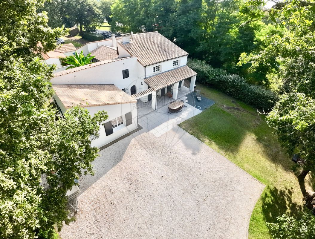 Villa / Maison 5 pièces  à vendre Mathes (Les) 17570