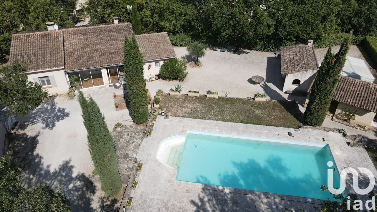 maison 6 pièces 216 m2 à vendre à Cabrières-d'Avignon (84220)