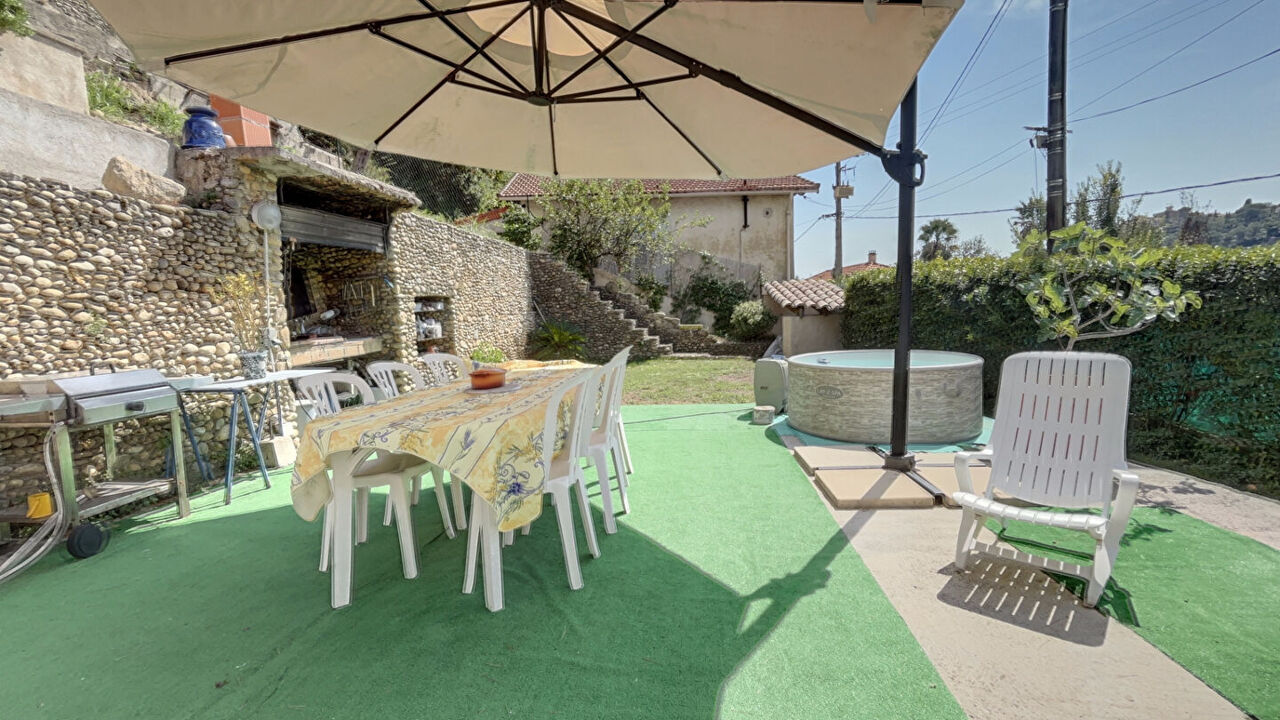 maison 5 pièces 120 m2 à vendre à Cagnes-sur-Mer (06800)