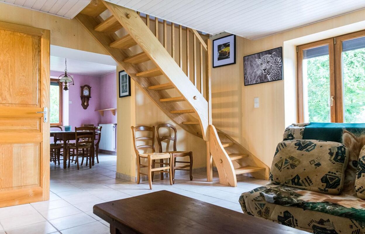 maison 6 pièces 147 m2 à vendre à L'Isle-sur-le-Doubs (25250)