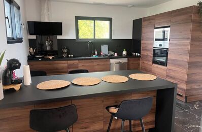 location maison 1 500 € CC /mois à proximité de Cavignac (33620)