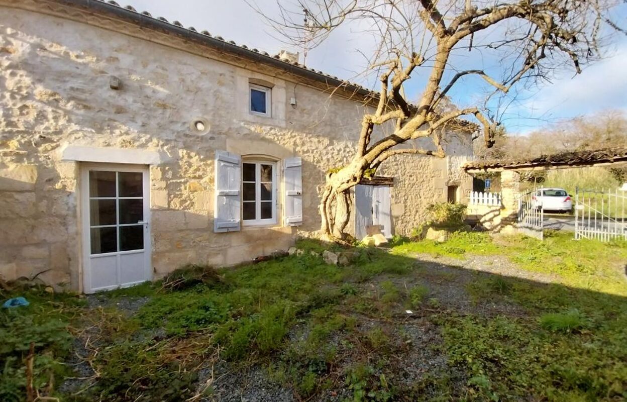 maison 4 pièces 188 m2 à vendre à Luchat (17600)