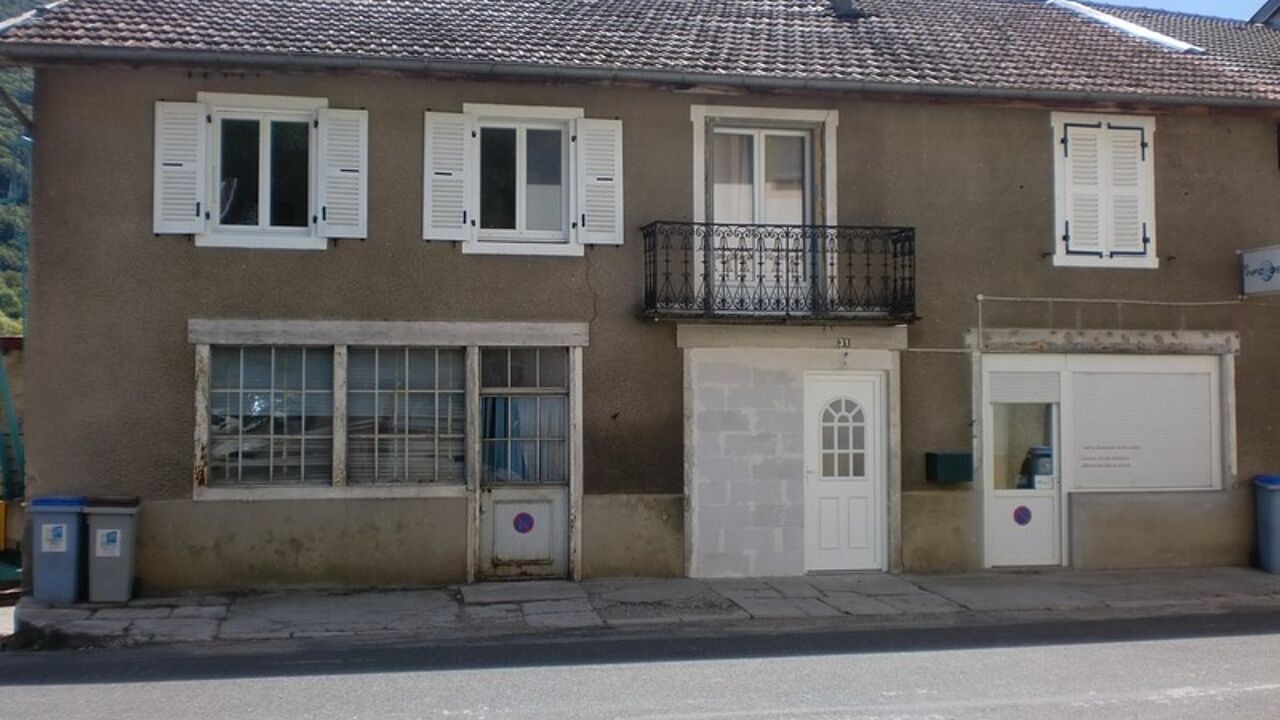 maison 7 pièces 170 m2 à vendre à Thoirette (39240)