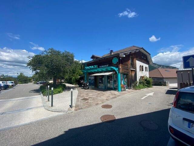 LOCAL COMMERCIAL — photo du bien