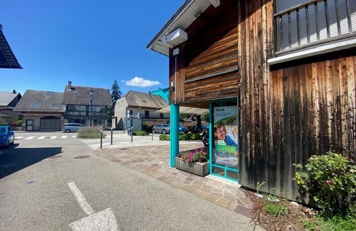 LOCAL COMMERCIAL — photo 2