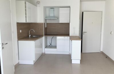 location appartement 710 € CC /mois à proximité de Le Muy (83490)