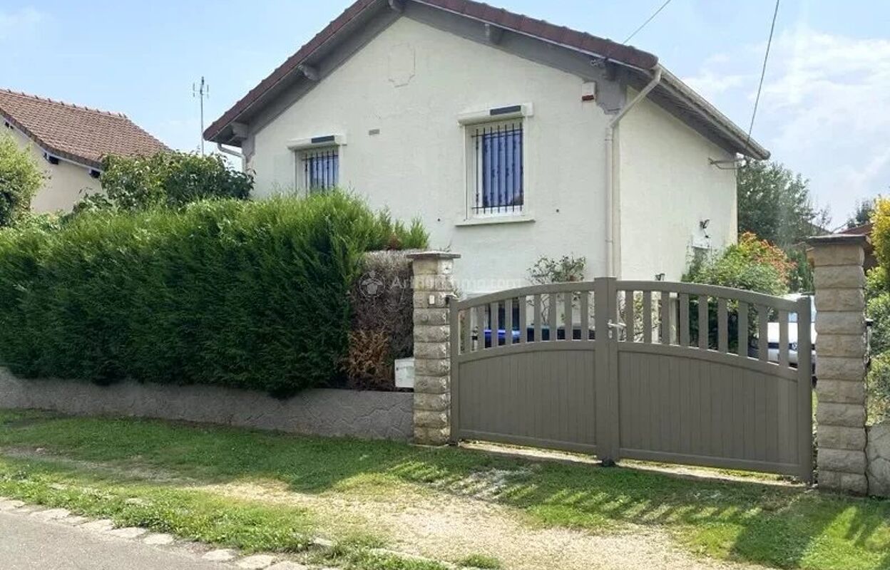 maison 5 pièces  m2 à vendre à Montry (77450)