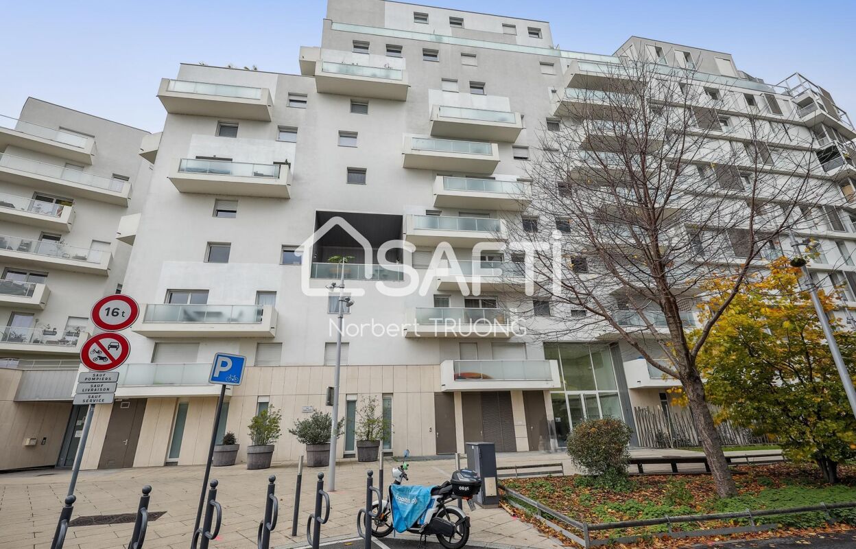 appartement 4 pièces 79 m2 à vendre à Issy-les-Moulineaux (92130)