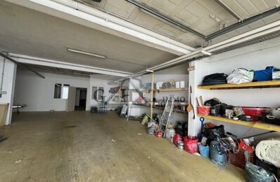 location local industriel 2 530 € CC /mois à proximité de Mandres-les-Roses (94520)