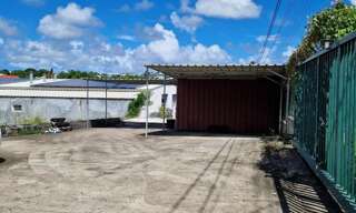 Commerce  1854 m² à vendre à Ducos (97224)