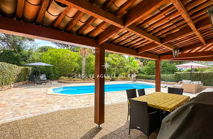 À VENDRE VILLA DOMAINE PRIVÉ MER ET COMMERCES À PIED 3 CHAMBRES PISICINE GARAGE LES ISSAMBRES — photo 3