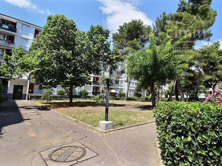 Estanove, T3 66m² + balcon + garage — photo 1