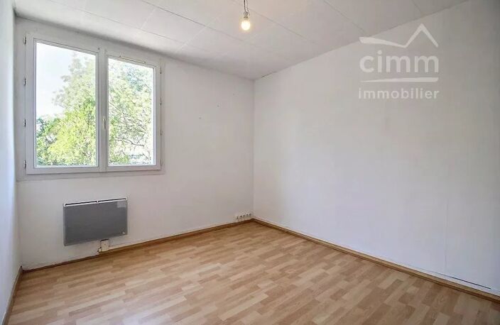 Estanove, T3 66m² + balcon + garage — photo 4