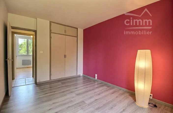 Estanove, T3 66m² + balcon + garage — photo 5