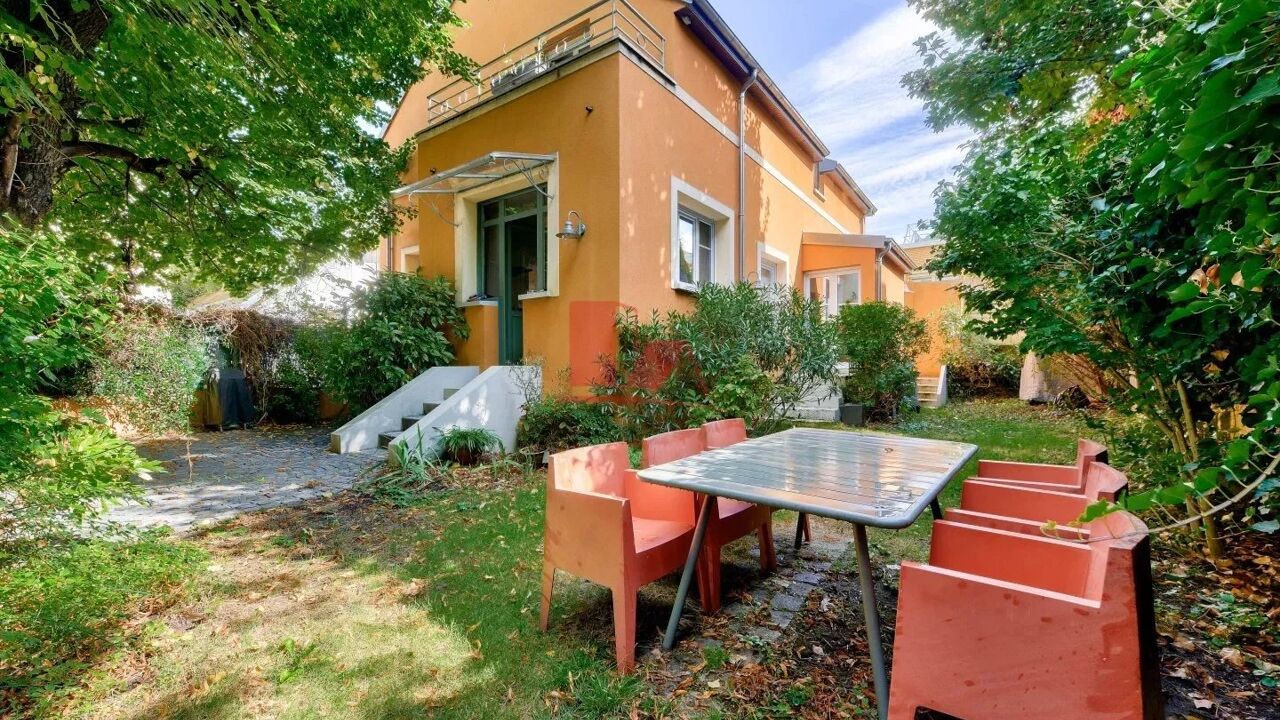 maison 6 pièces 148 m2 à vendre à Vanves (92170)