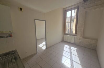 location appartement 494 € CC /mois à proximité de Bellegarde (30127)