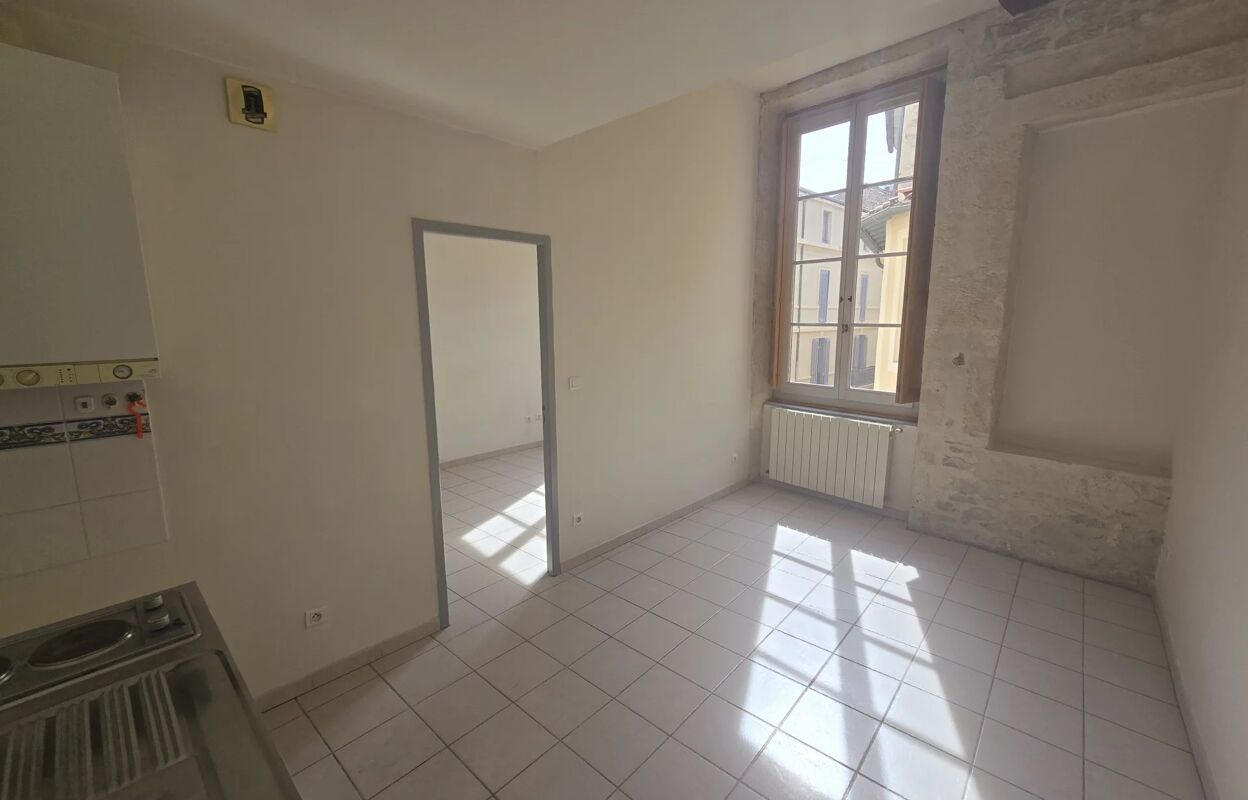 appartement 2 pièces 28 m2 à louer à Nîmes (30000)