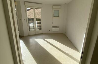 location maison 355 € CC /mois à proximité de Lureuil (36220)