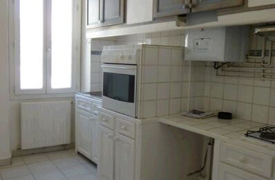 location appartement 738 € CC /mois à proximité de Marseille 8 (13008)